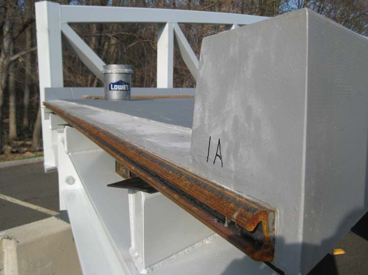 06-End-of-deck-has-expansion-joint